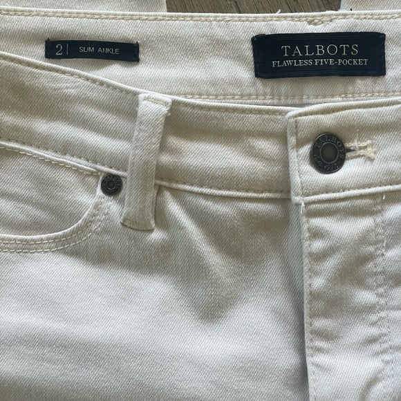 EUC Talbots Women's Slim Ankle Jeans size 2 - Sits At Waist in Natural White - Picture 8 of 11